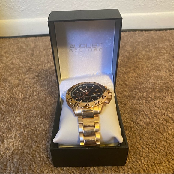 Brand new Gold August Steiner Cross timepiece - Picture 2 of 8